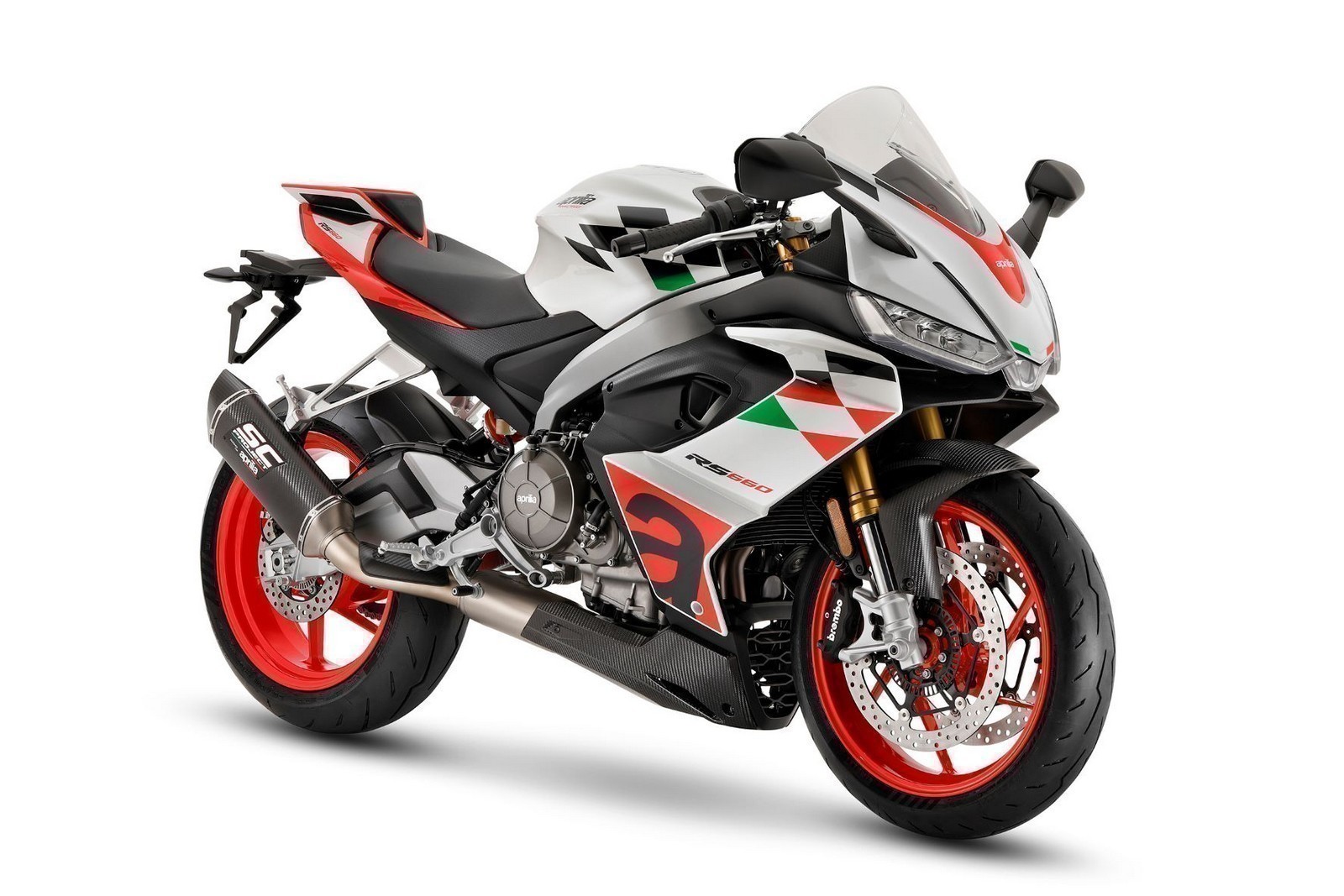 02-aprilia-rs-660-extrema.jpg