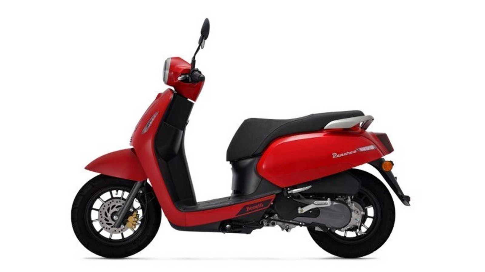 2023-benelli-panarea-125-red.jpg