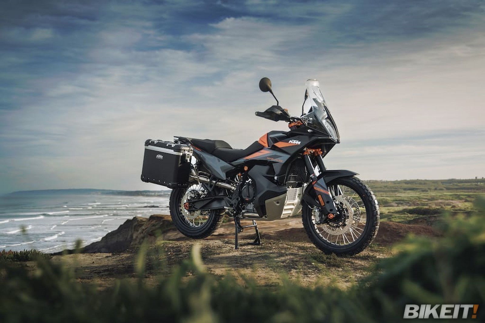 487048_MY23-KTM-890-ADVENTURE_-Static_02-Static-Images-web.jpg