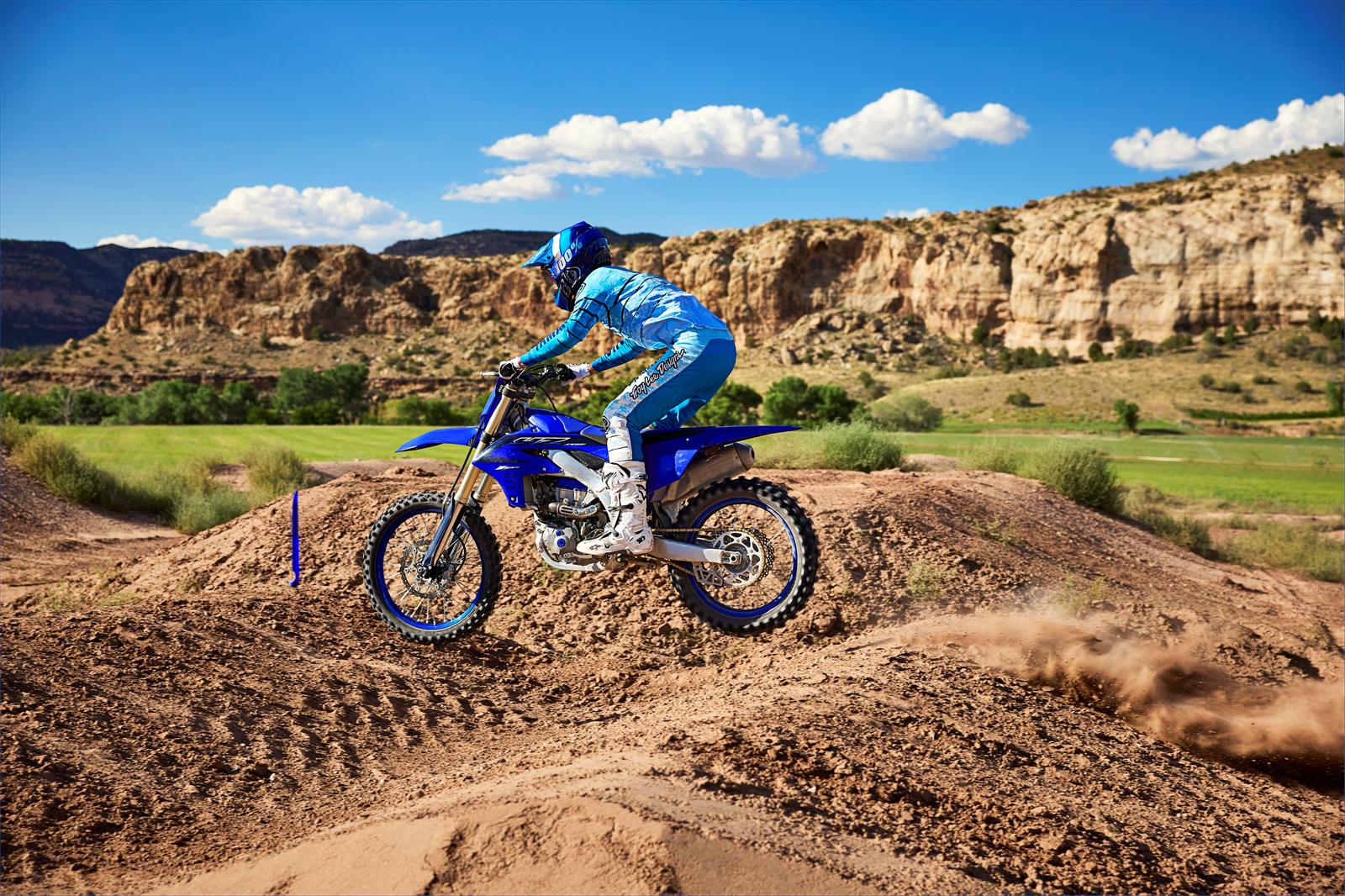 YZ540F10.jpg