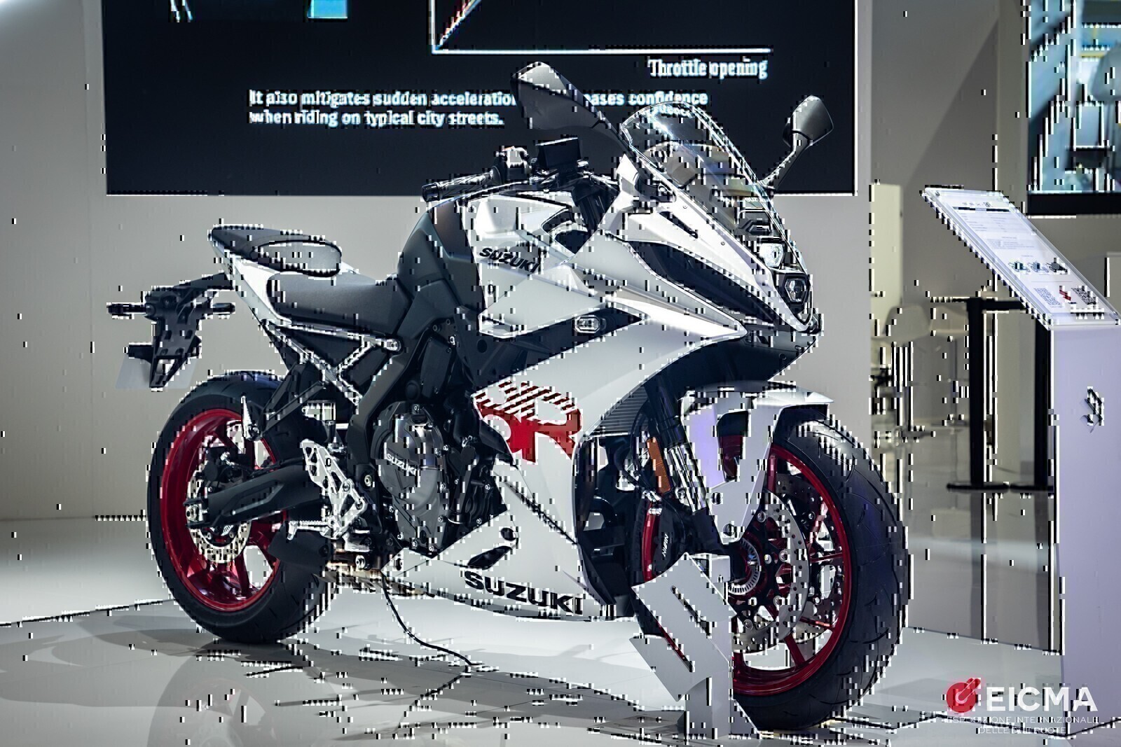 gsx 8r 3