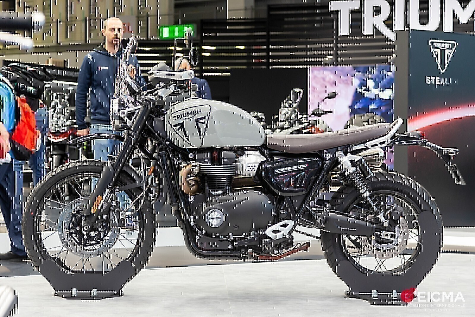 triumph scrambler 1200 2