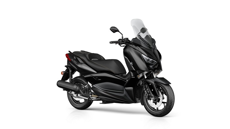 Yamaha - Έφτασαν τα XMAX ΙRON MAX στην Ελλάδα