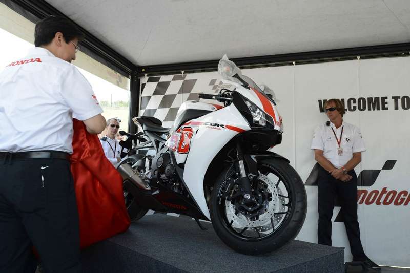 Honda CBR 1000RR – “Supersic”