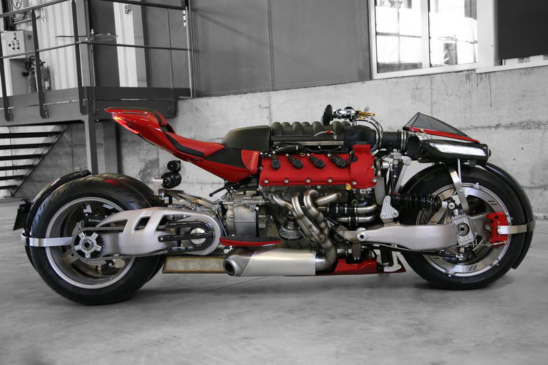 Lazareth LM 847. Η μετενσάρκωση του Dodge Tomahawk