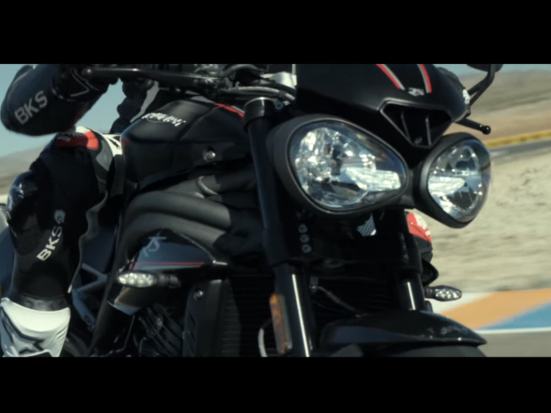 Το νέο Triumph Speed Triple RS 2018 σε δράση! (Video)