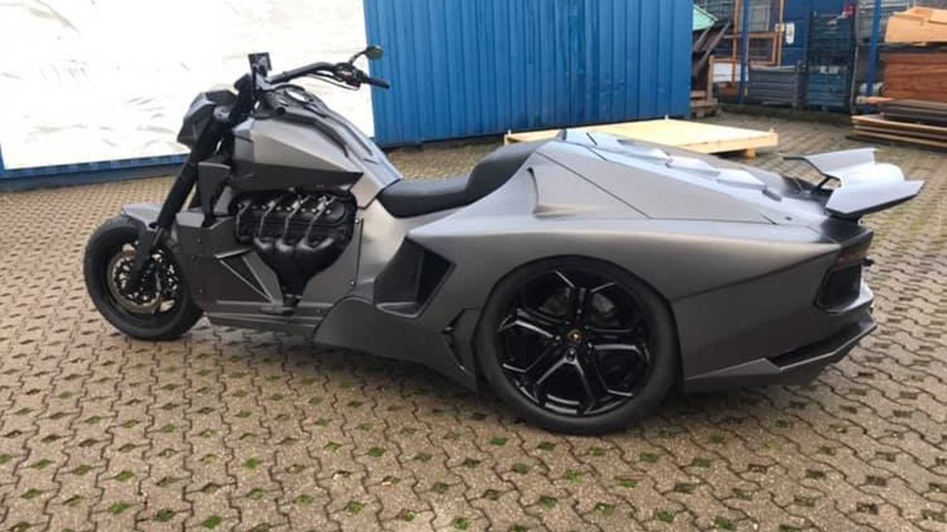 “Ένωση” Boss Hoss με Lamborghini. Γιατί; Γιατί λεφτά.