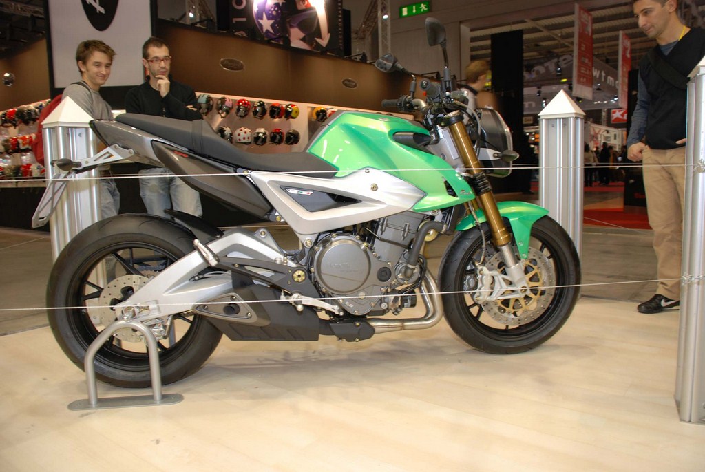 Benelli Due 756 2012