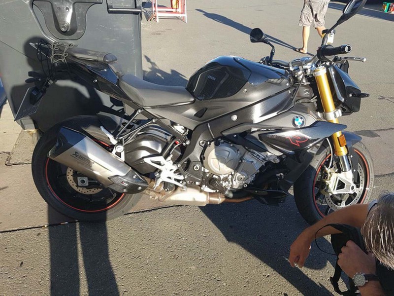 BMW S 1000 R 2017: Spy pics