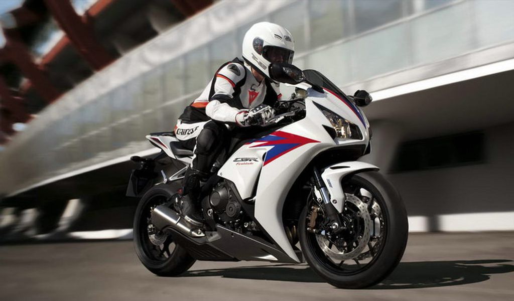 Honda CBR 1000RR 2012 – Νέες εικόνες &amp; video