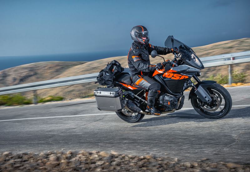 KTM 1050 Adventure - Απέκτησε την με bonus!