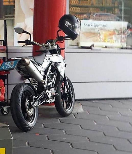 KTM 390 Supermoto και On/Off 2015