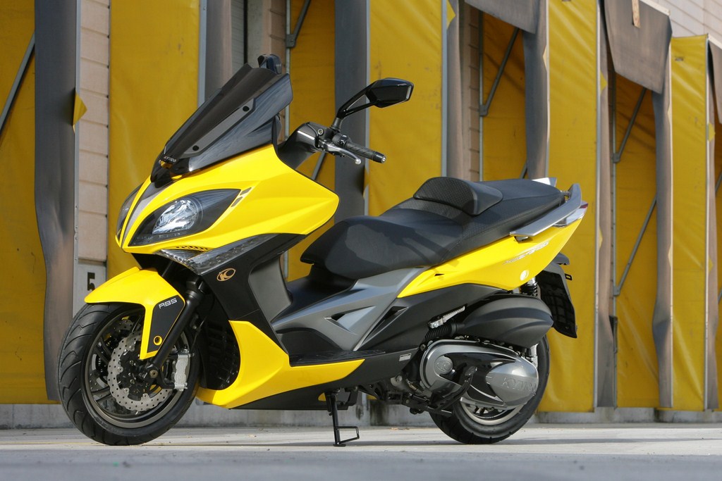 Παρουσίαση - KYMCO Xciting 400i 2012