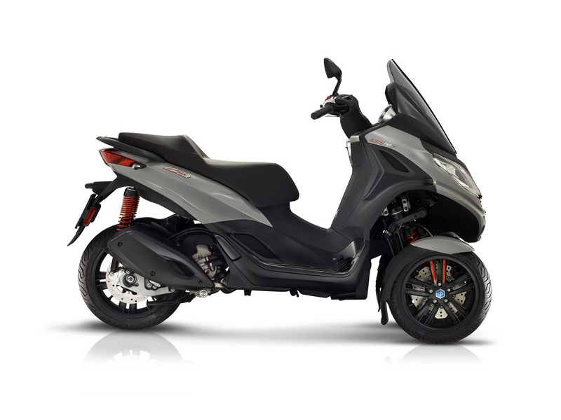 Piaggio MP3 300 HPE 2019 – EICMA