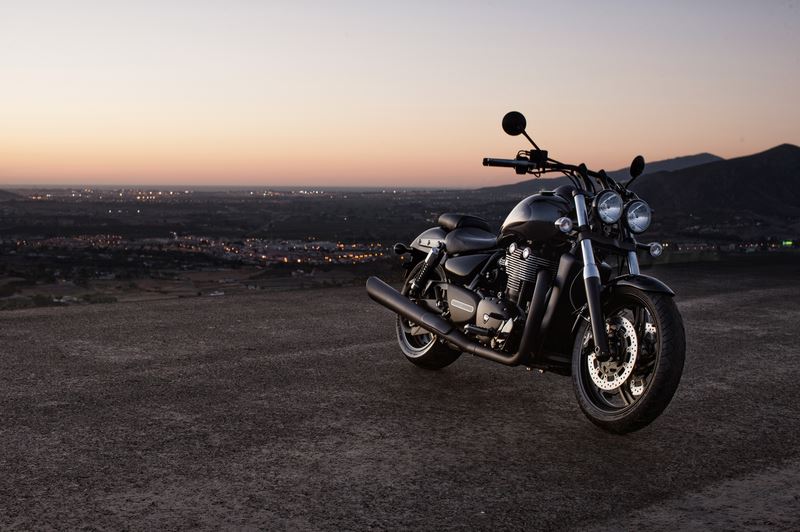 Triumph Thunderbird Nightstorm Special Edition 2015