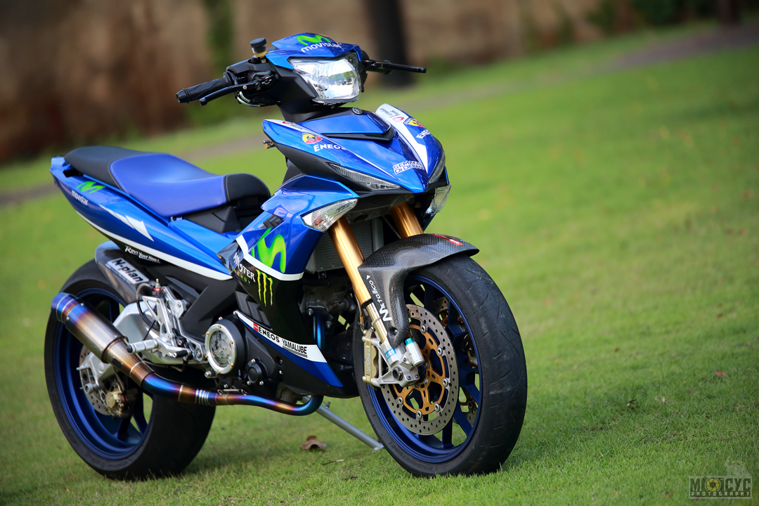 Yamaha Y15ZR Movistar special