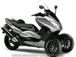 Yamaha TMAX 750 τρίτροχο!