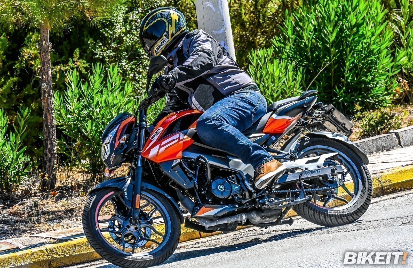 bajaj pulsar ns125