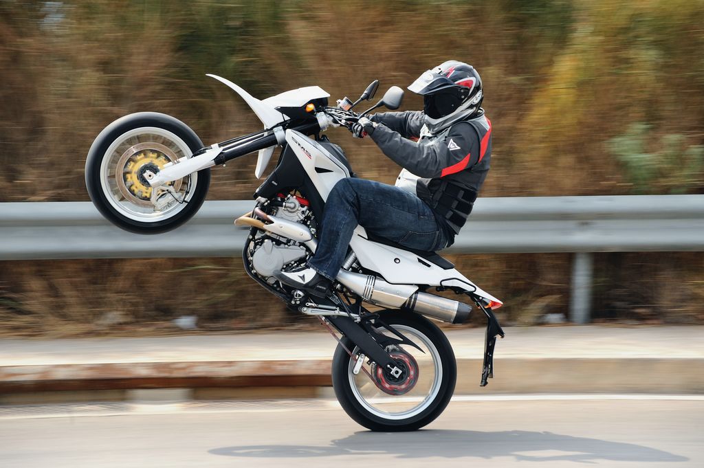 Test Husqvarna SMS 630 2011