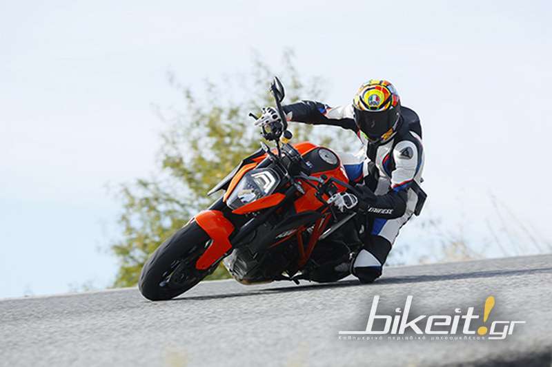 Test - KTM 1290 Super Duke R - Αποστολή στην Ισπανία