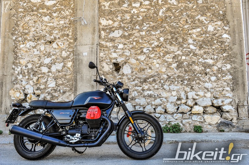 TEST – Moto Guzzi V7 III Carbon 2018