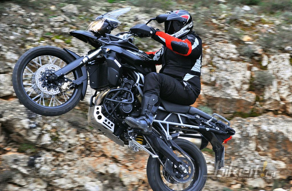 Test - Triumph Tiger 800 XC 2011