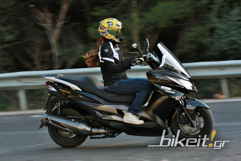 Test - Kawasaki J300 ABS 2014