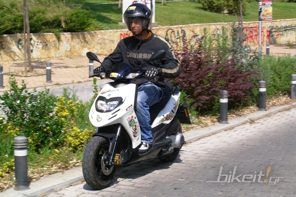 Test – Piaggio Typhoon 125 2011