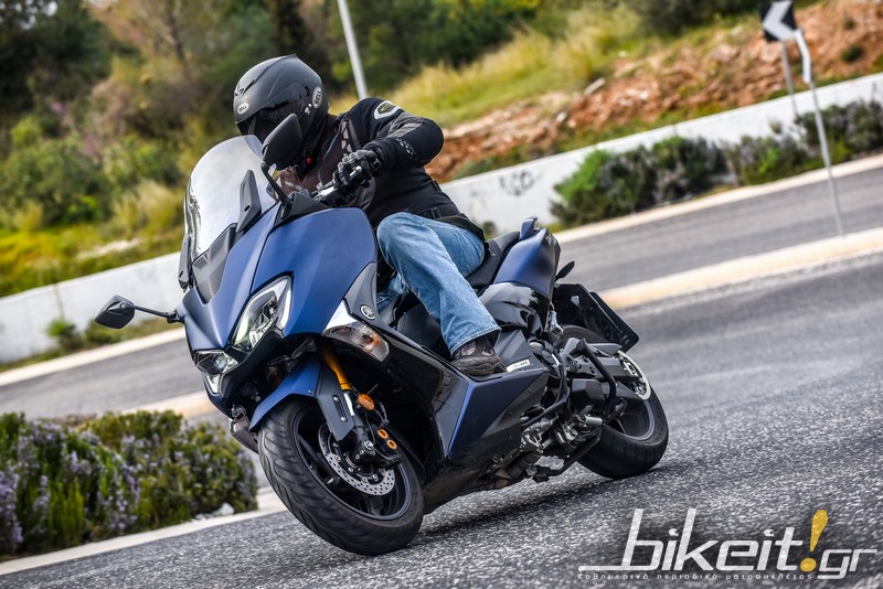 TEST - Yamaha TMax DX