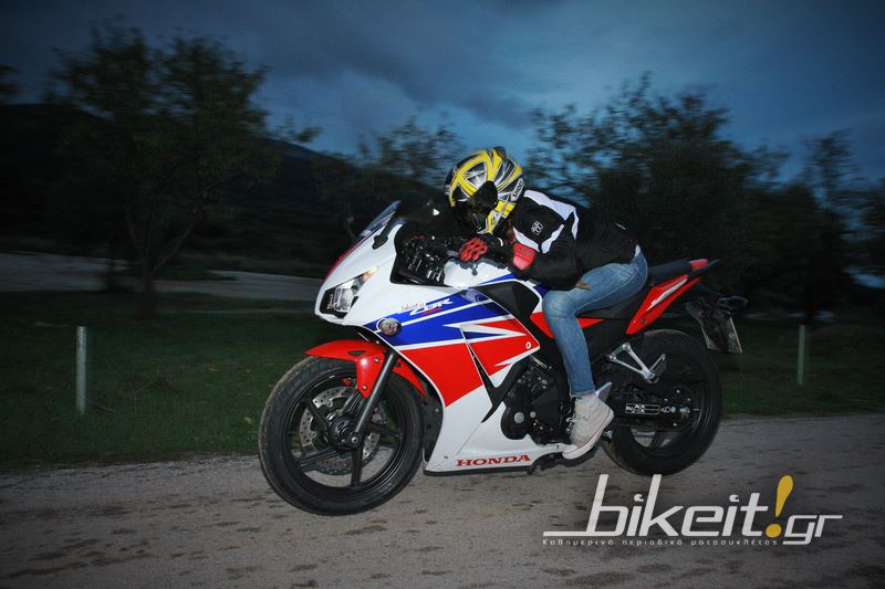 Test - Honda CBR 300R 2015