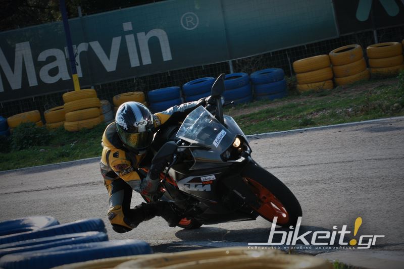 Test - KTM RC200 2015