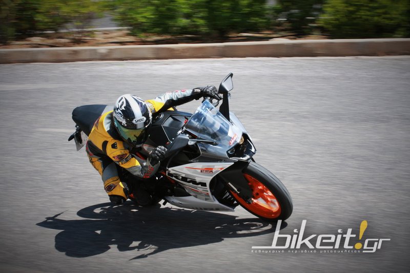 Test - KTM RC 390 2015