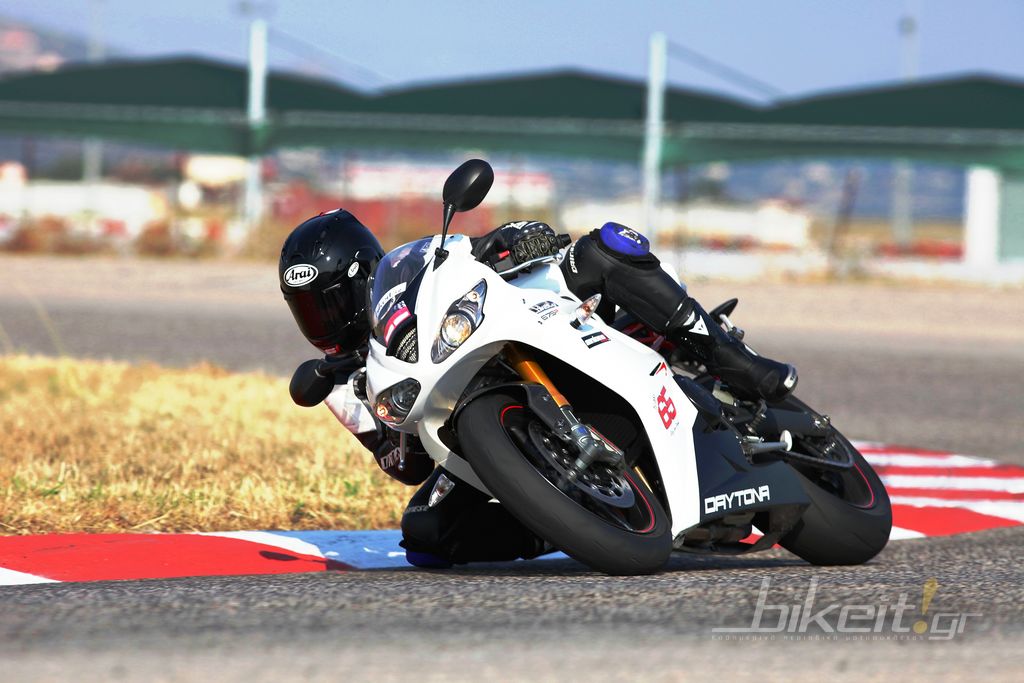 Test – Triumph Daytona 675 R 2011