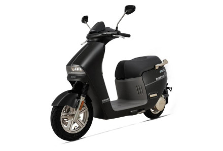 Keeway R80 Lite – Νέο ηλεκτρικό scooter για κατόχους διπλωμάτων Α1/Αυτοκινήτου