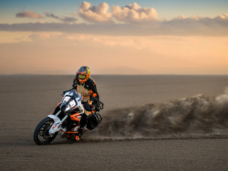 KTM 1290 Super Adventure R 2023 – Αναβαθμίσεις στο ρυθμό της έκδοσης «S»