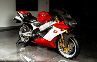 Προς πώληση σπάνια Bimota SB8R σε “πένα” κατάσταση και με... “προίκα”