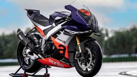 Aprilia XTrenta, βάζοντας στο δρόμο φωτιά!