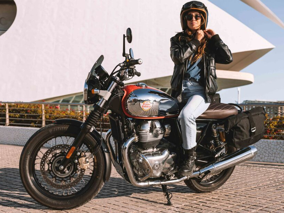 Royal Enfield Continental GT650 - Νέες εκδόσεις Thunder και Lightning