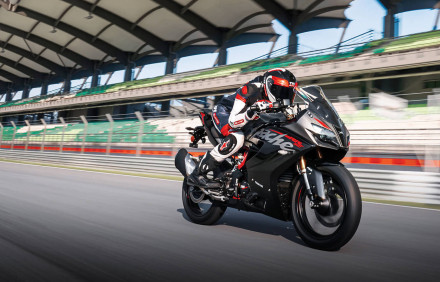 TVS Apache RR 310 – Παρουσιάστηκε ανανεωμένο με φρέσκο εξοπλισμό