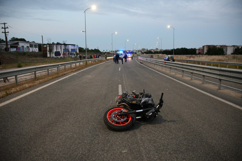 Δυστύχημα στην Λάρισα – Νεκρή 20χρονη κοπέλα, σοβαρά τραυματίας 25χρονος