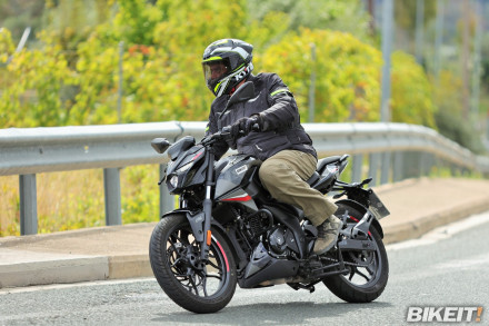 Test - Bajaj Pulsar N 250 (2023)