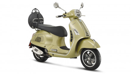 Vespa - Επετειακές εκδόσεις GTS &amp; Primavera για τα 75 χρόνια από την ίδρυση της φίρμας