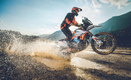 KTM 890 Adventure R Rally - Σε περιορισμένο αριθμό στην Ελλάδα, προλάβετε το!