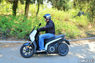 Test – SEAT MÓ eScooter 125 (2021)