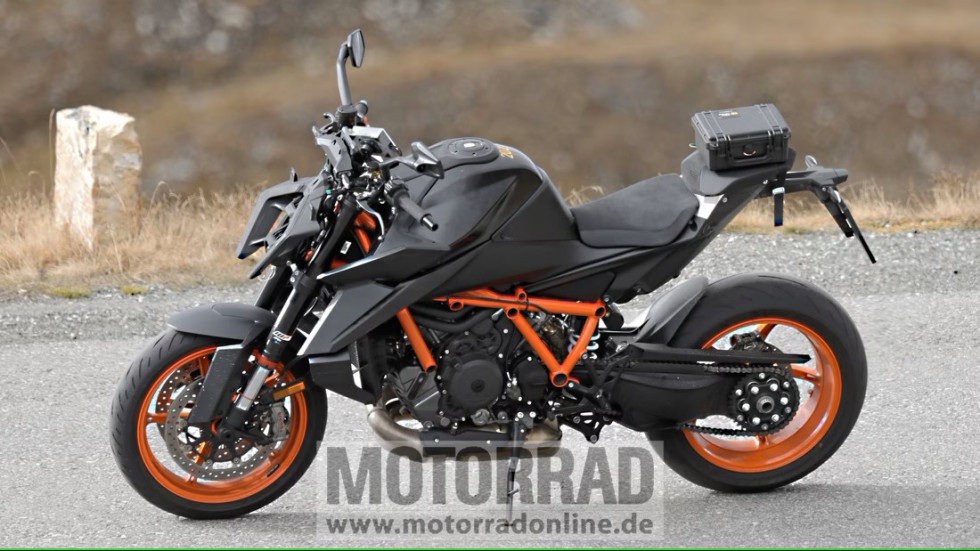 H KTM μεγαλώνει το Super Duke σε 1390