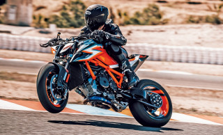 EICMA - KTM 1290 Super Duke R Prototype 2020 - Όλες οι φωτογραφίες!