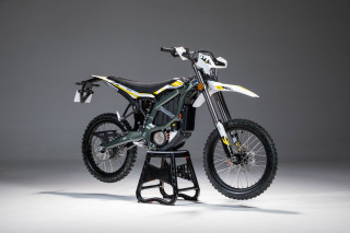 Sur-Ron Ultra Bee Lightweight Enduro 2023 - O ηλεκτρικός βασιλιάς των μονοπατιών