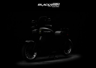 Blacksmith Electric B2 – Με πατενταρισμένο σύστημα ανταλλάξιμων μπαταριών