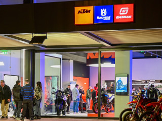 KTM Central Store στο κέντρο της Αθήνας!