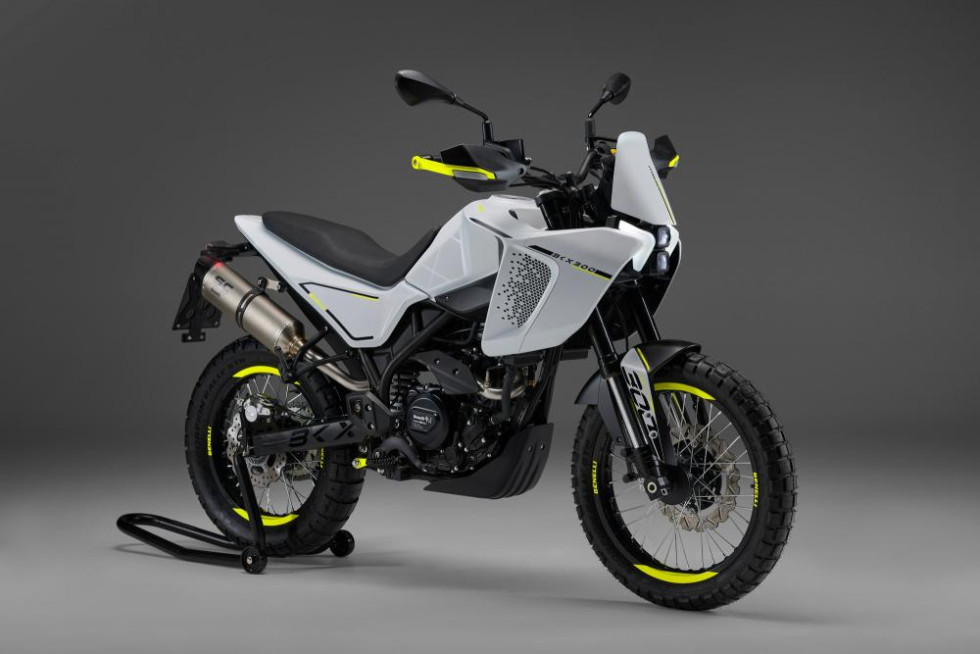 EICMA 2023 - Benelli BKX 300 2024